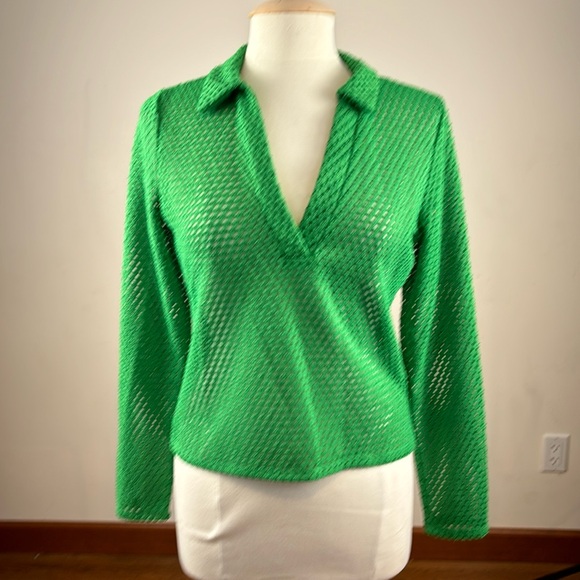 H&M long sleeve green top with collar. Women’s size medium - Picture 1 of 5